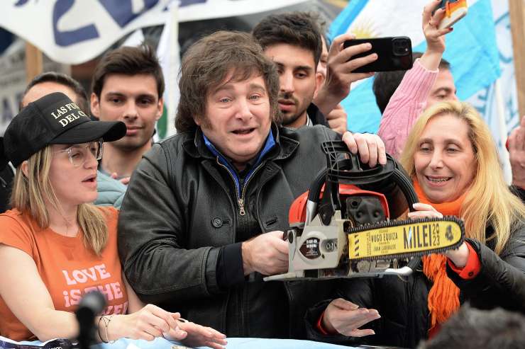 Argentinski predsednik napovedal 300 ukrepov za oživitev gospodarstva