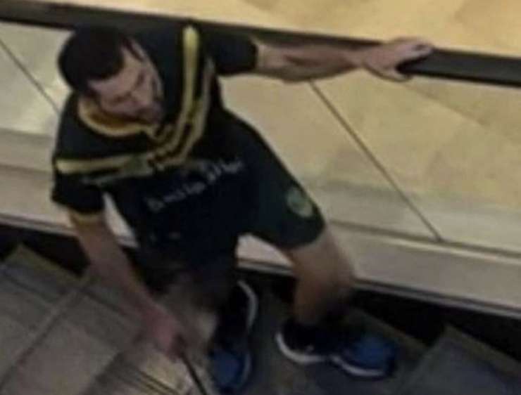 Pokol v Sydneyu: napadalec z nožem ubil več ljudi, nato ga je ustrelila policistka