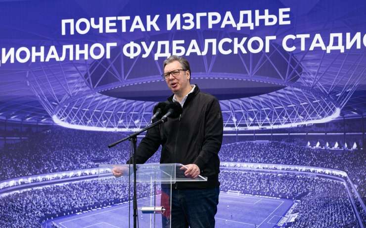 Kako je Aleksandar Vučić presegel Šešlja in Miloševića