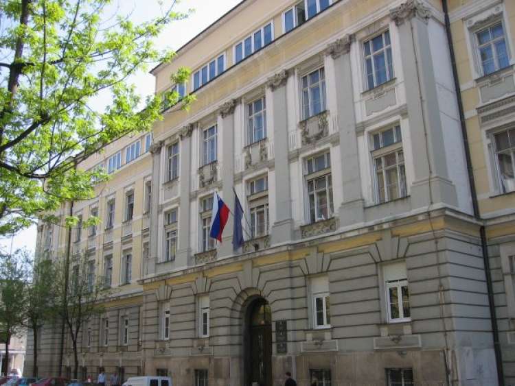 Sodnica okrožnega sodišča v Mariboru je dvakrat razsodila napačno, so ocenili na višjem sodišču.
