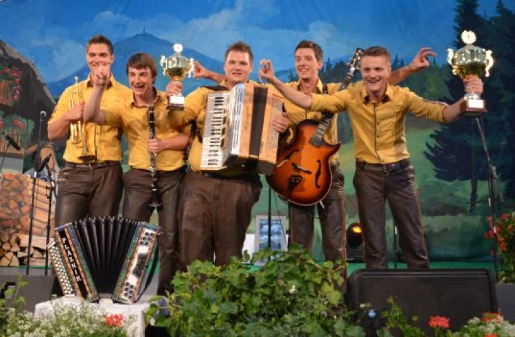 Poskočni muzikanti.