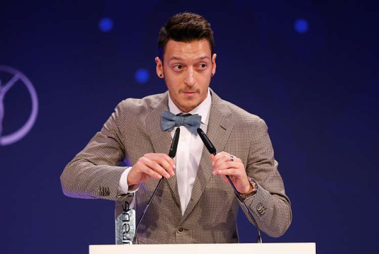 mesut-ozil