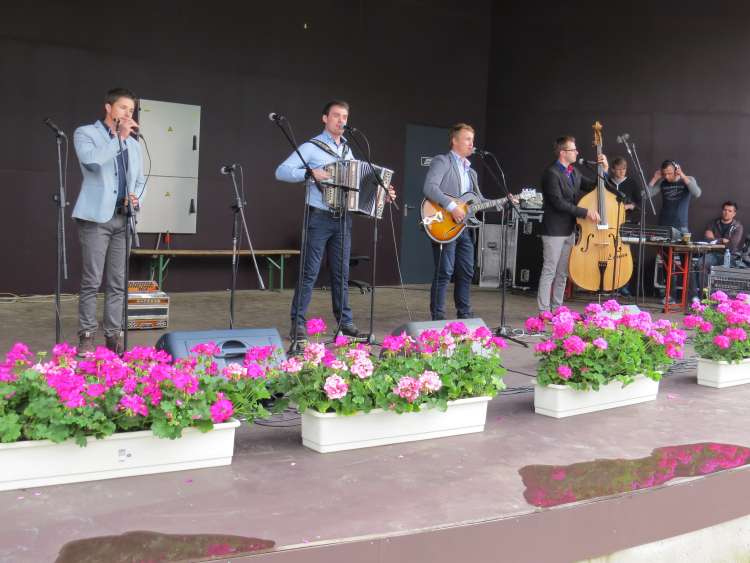 Predizbor za festival Ptuj_Veseli Dolenjci