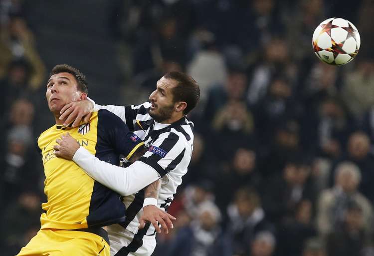 936-12-13-chiellini3