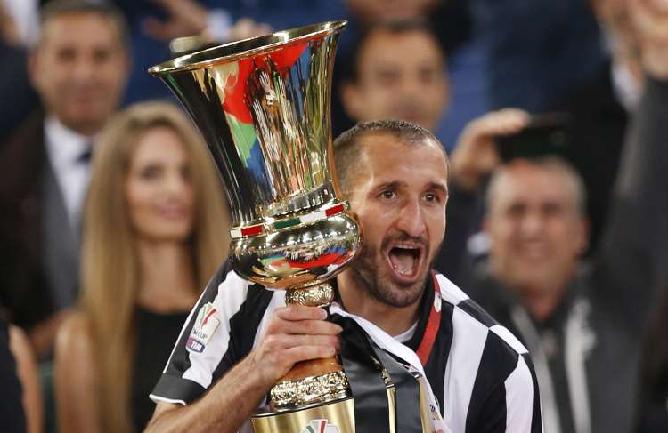 936-12-13-chiellini4 re