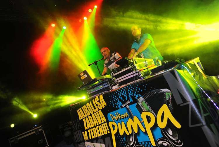 DJ Boštjan in Johny DJ sta prvič združila moči.