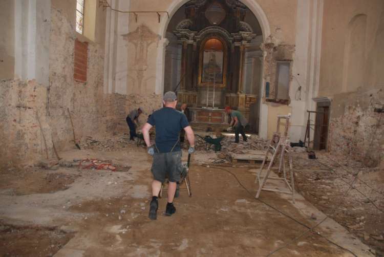 Tudi notranjost cerkve bo dobila temeljito prenovo