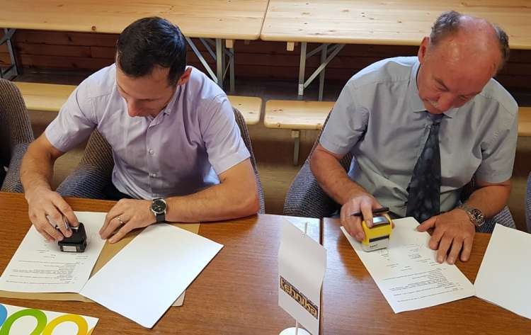 Komunala Trebnje, podpis pogodbe za gradnjo PLC, foto Lapego (2).jpg