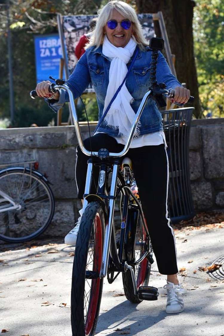 Alenka Godec si je omislila novega lepotca na dveh kolesih.