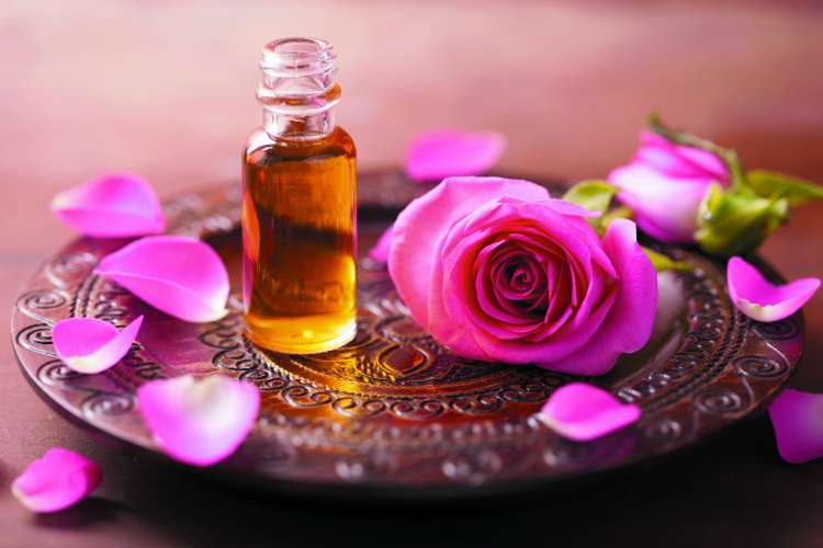 aromaterapija rozno olje.jpg