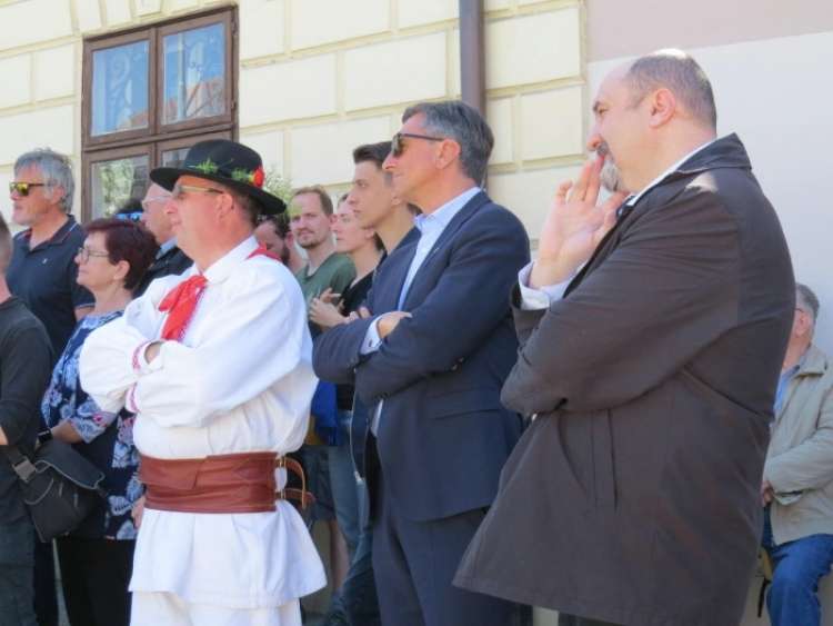 V Metliki je bil tudi predsednik države Borut Pahor.jpg