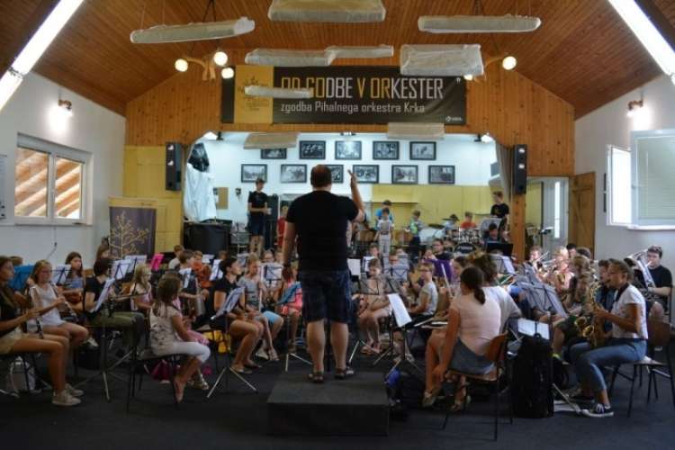 Glasbene urice PO Krka letos obiskuje 69 otrok.jpg