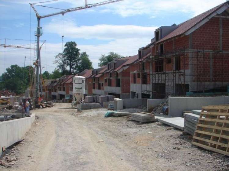 Gradnja stanovanjskega naselja Gabrče na Vrhniki