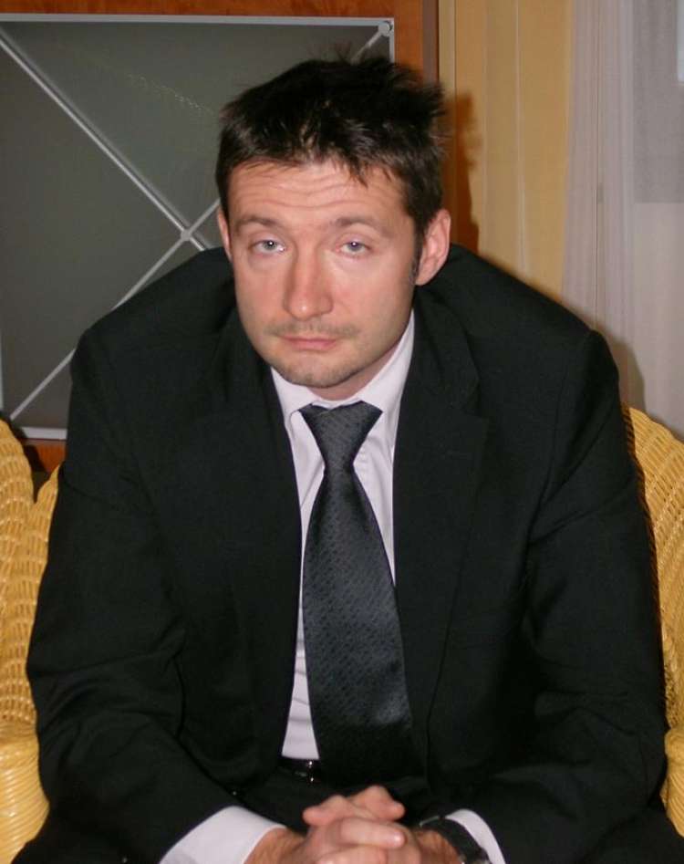 Igor Šujica je že nekaj let prijavljen na naslovu v Pančevu v Srbiji.