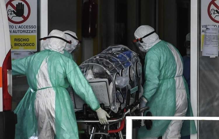 V Evropi je koronavirus najhuje prizadel Italijo. Država je od ponedeljka zvečer v karanteni.