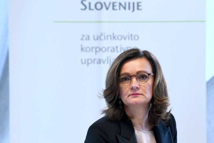 Ministrstvo za gospodarstvo v sodelovanju z Združenjem nadzornikov Slovenije, ki ga vodi Irena Prijović, pripravlja rešitve za izvedbo skupščin v času epidemije.