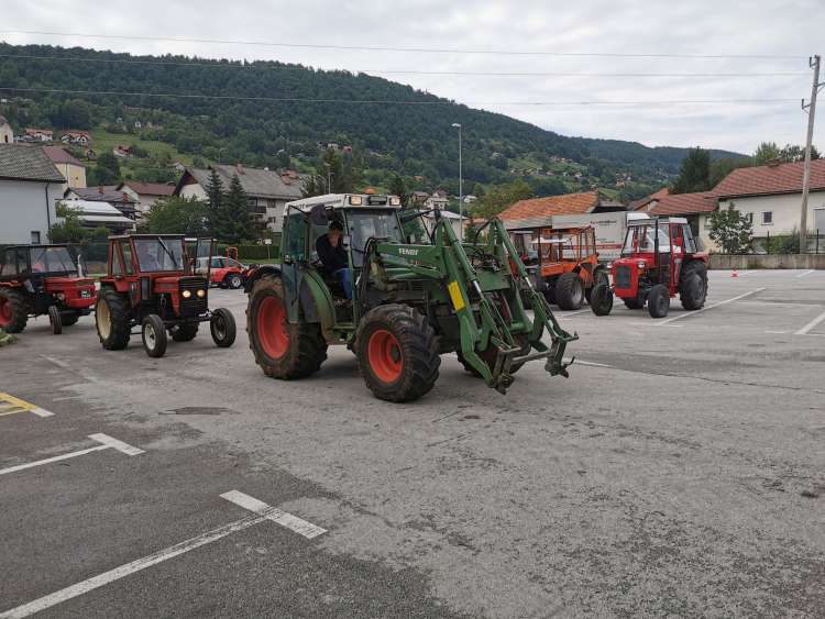 traktor, traktorji