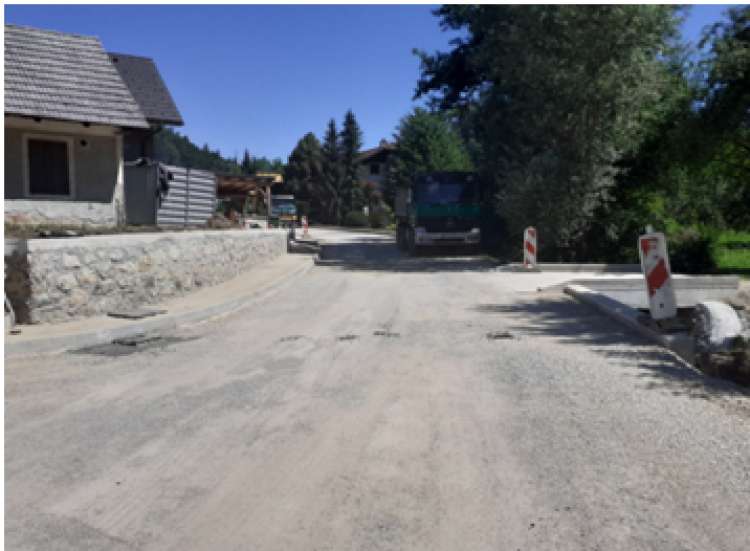 Rekonstrukcija lokalne ceste v Lončarjevem Dolu.png
