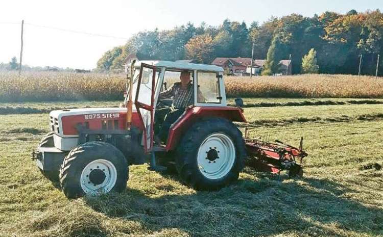 Kanglerjev traktor šteje 40 let.