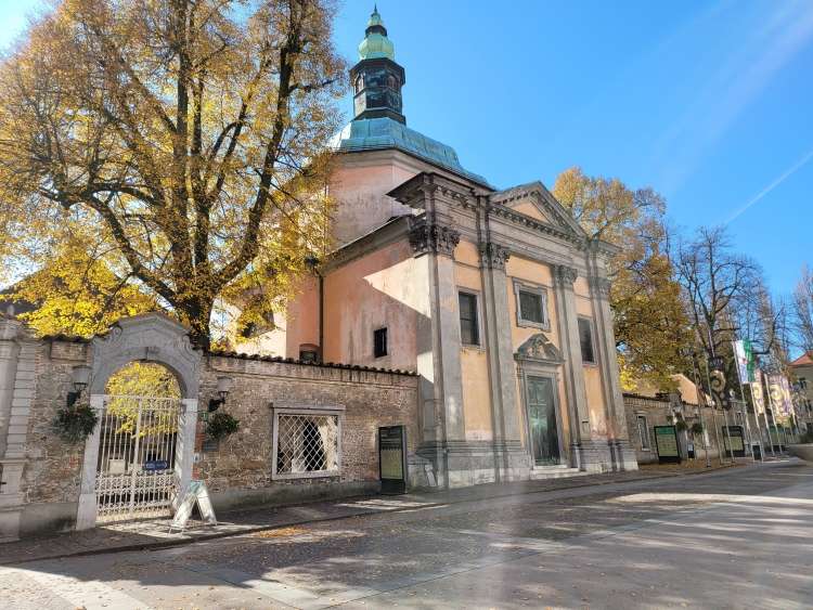 Križevniška cerkev v Ljubljani.