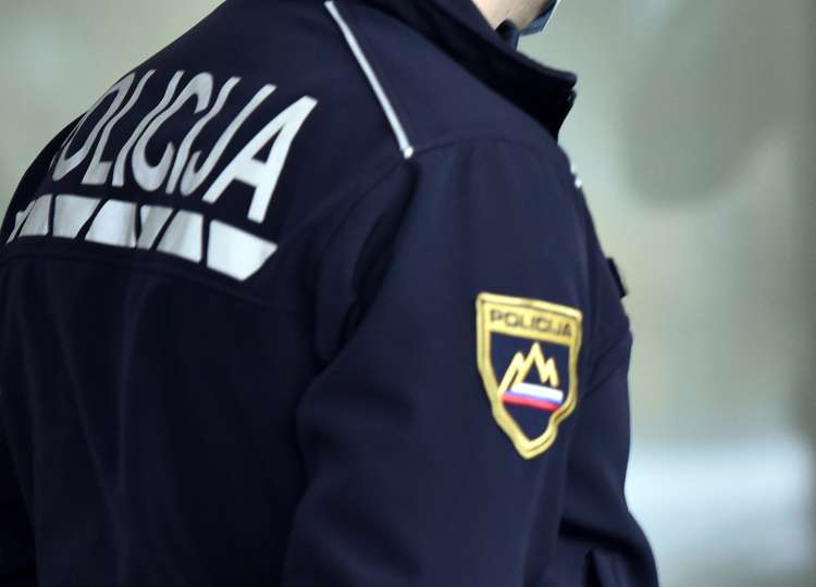 slovenska-policija, slovenski-policist
