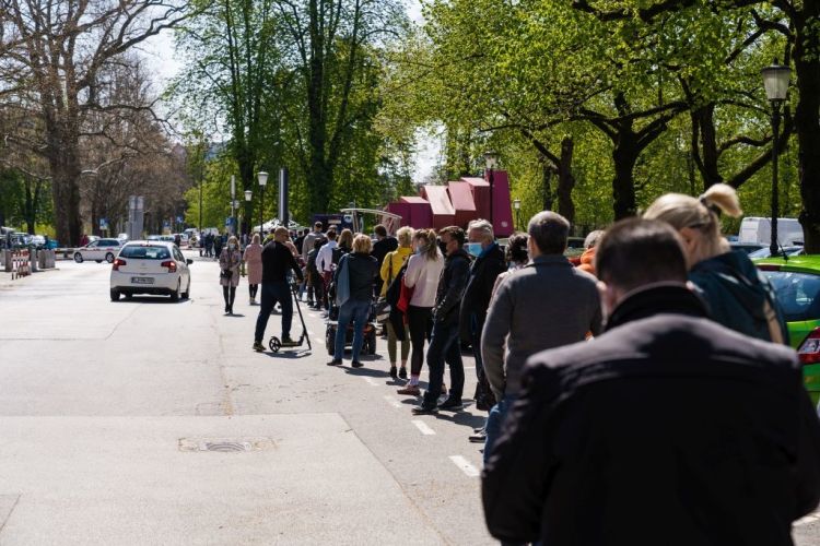 hitri-test, ljubljana, testiranje, kolona