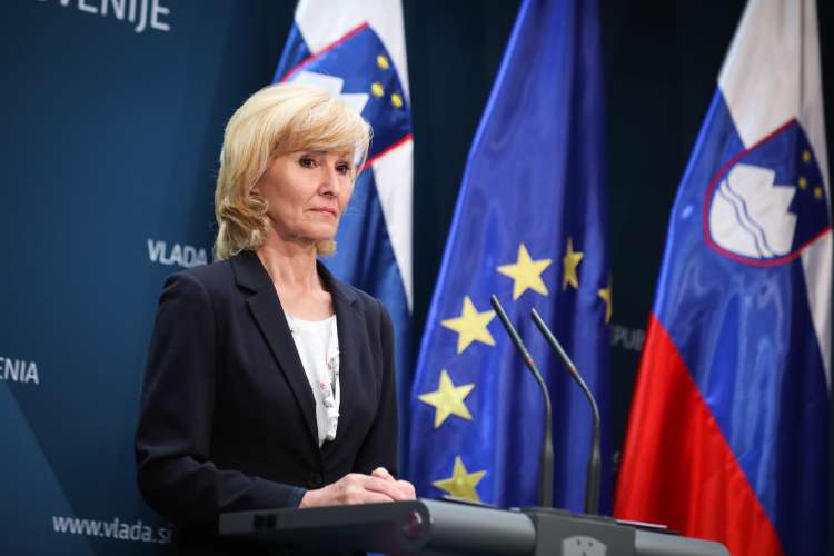 Ministrica za pravosodje Lilijana Kozlovič o odstopu ni obvestila niti vseh najožjih sodelavcev.