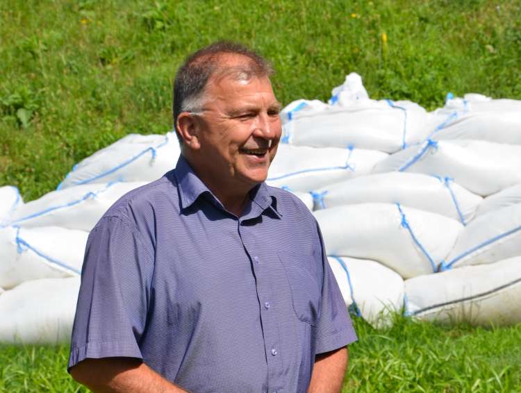 Župan občine Dobrovnik Marjan Kardinar je zaskrbljen nad tem, kaj se dogaja v tamkajšnji bioplinarni, ki so jo od DUTB kupili Madžari.