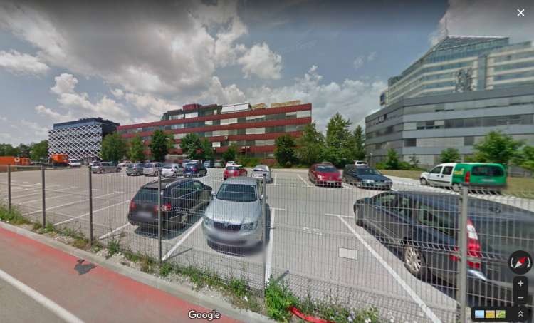 V DUTB si prizadevajo prodati poslovno stavbo s parkiriščem v ljubljanskem BTC. Toda potencialne kupce še najbolj zanima parkirišče, na katerem bi pozneje gradili.