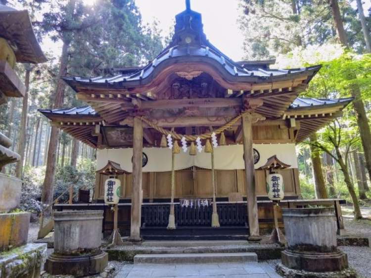 Tempelj Oiwa TripAdvisor.jpg