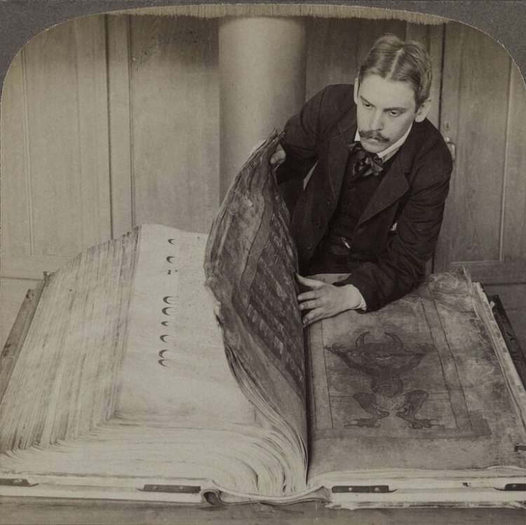 codex gigas 1906 stereografija atlasobscura.jpg