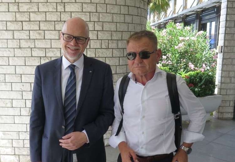 Franci Matoz (desno) je bil odločen, da izpelje zamenjavo vodstva Luke Koper, a se zatika pri imenovanju predsednika uprave, ki bi nasledil Dimitrija Zadela (levo).