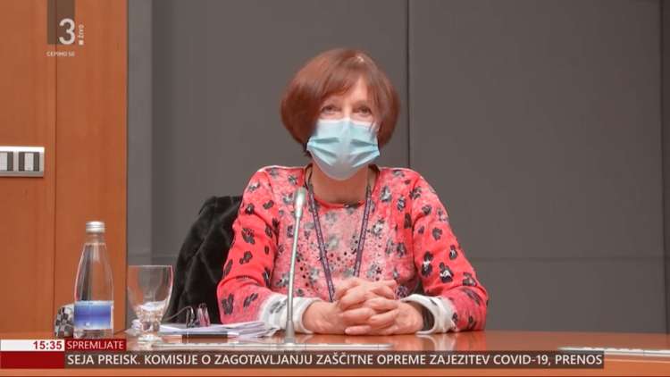 Viktorija Tomič, vodja strokovne skupine za hitre teste, je od samega začetka vztrajala, da državni hitri testi ne ustrezajo zahtevam.
