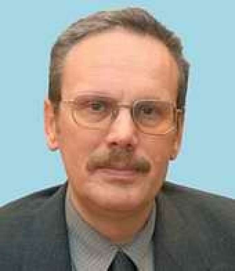 Krešimir Čosić je pet let deloval tudi kot poslanec HDZ-ja.