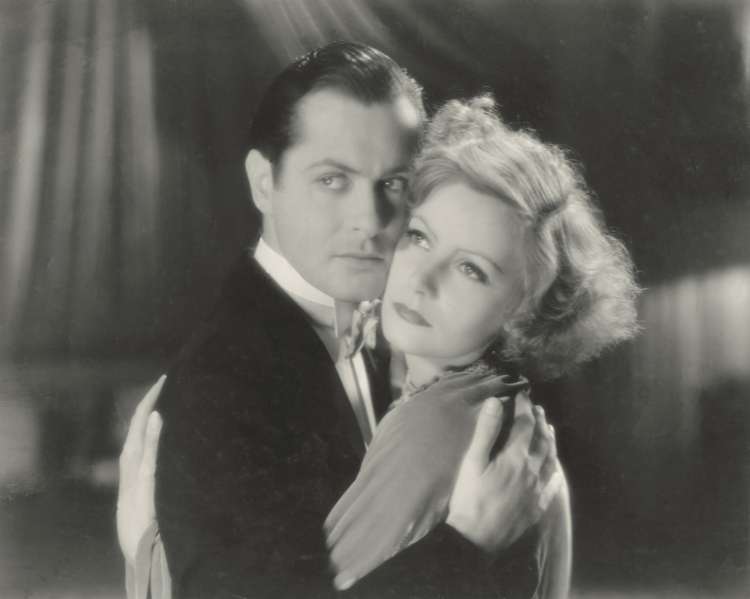 Greta Garbo in Robert Montgomery v filmu Yvonne, leta 1931