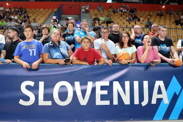 slovenija navijaci