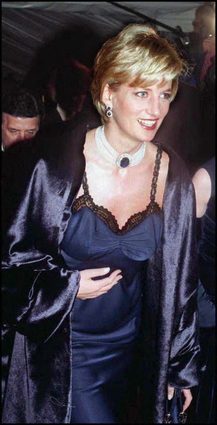 Obleka princese Diane na Met Gala, 1996