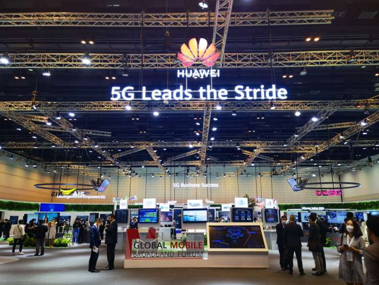 Huawei spada med vodilne proizvajalce 5G-opreme, svoje storitve ponuja v več kot 170 državah po svetu.