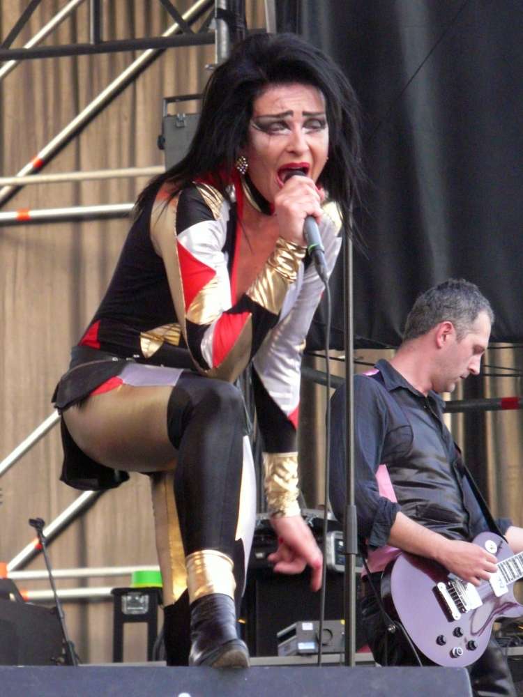 Siouxsie poleti 2008 v Madridu