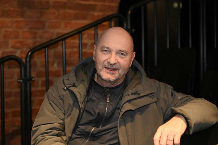 Vrenko je profesionalec. Superioren, neprivlačen, luciden, pameten, izobražen
