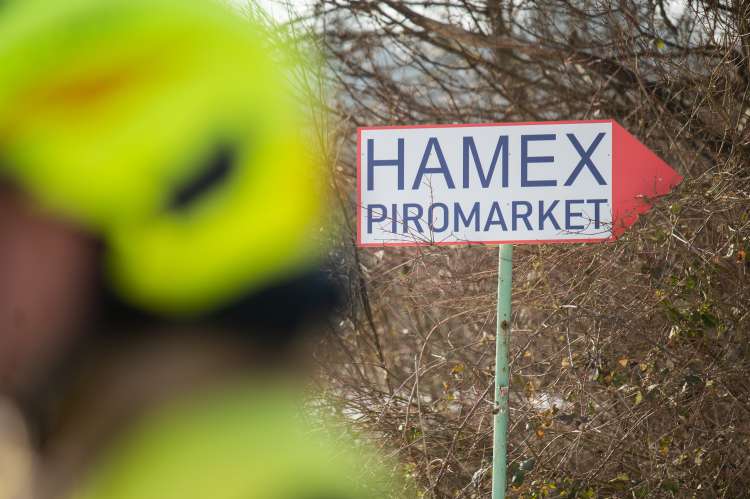 Podjetje Hamex se ukvarja z izdelavo pirotehnike.