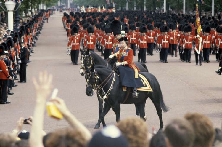 Kraljica Elizabeta, atentat, junij 1981