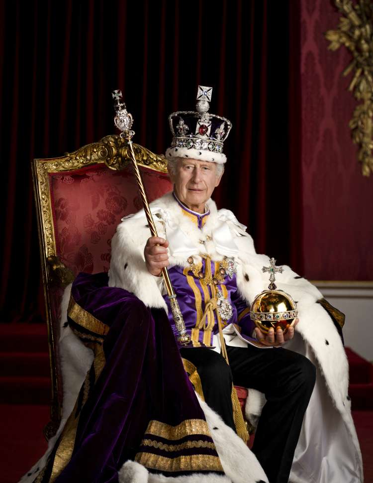 Medtem ko še vedno večina Britancev podpira monarhijo, se vse več ljudi, zlasti mladih, nagiba k rep