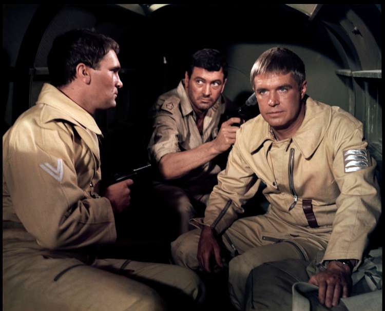 Rock Hudson in George Peppard v vojnem filmu Tobruk (1967).