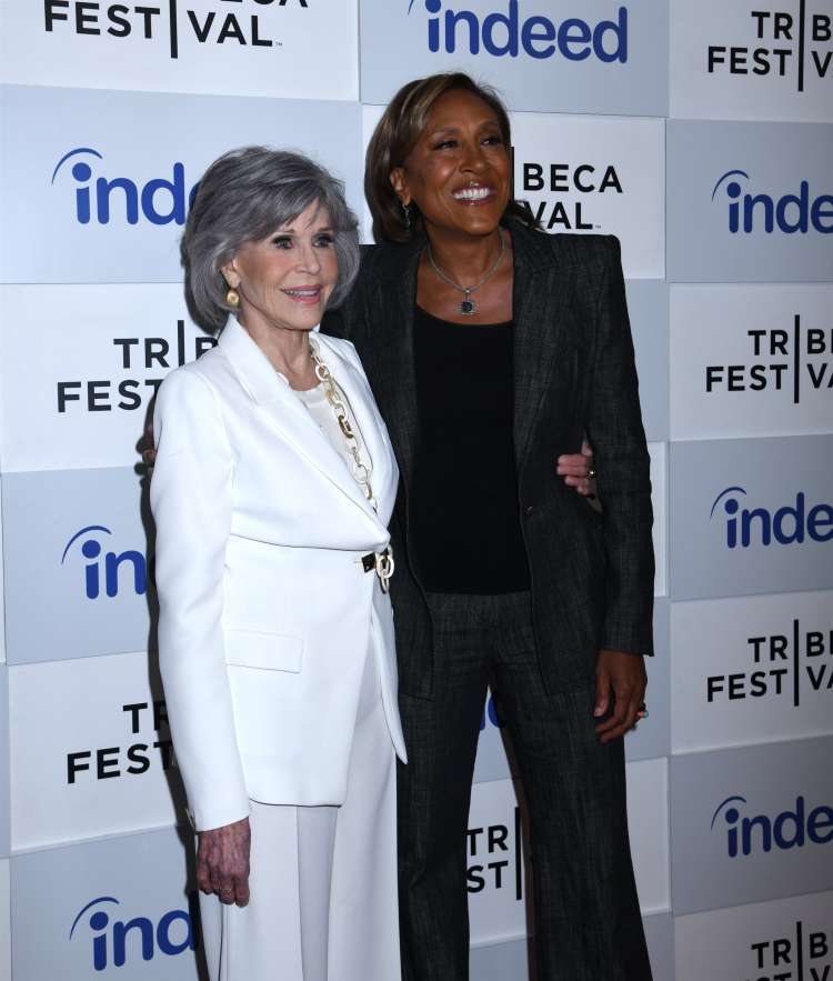 Jane Fonda in Robin Roberts sta prej nagrado na 3. letni podelitvi priznanja Harry Belafonte Voices