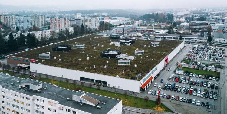 Trgovski center v Mariboru, ki ga je kupil Ivo Boscarol.