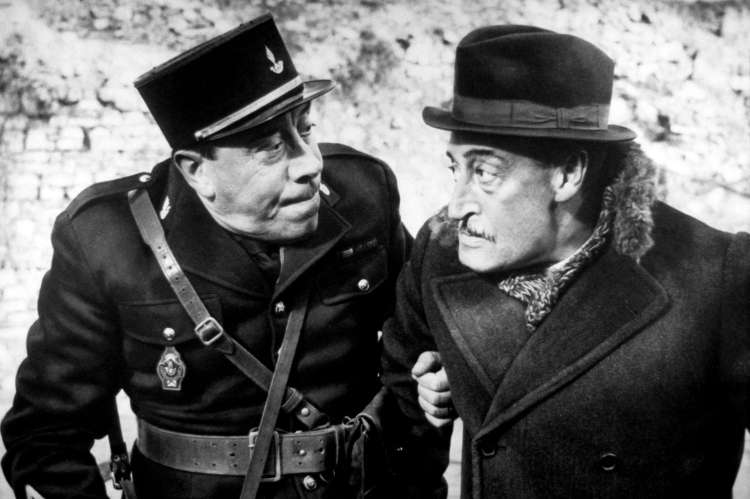 V filmu Zakon je zakon (1958) je nastopil tudi z italijansko legendo, Totom.