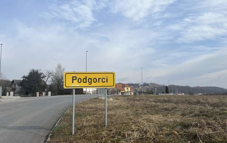 Podgorci, mobilni signal, slab signal, tabla kraja