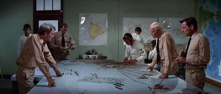 Bitka za Midway (1976) s Henryjem Fondo.