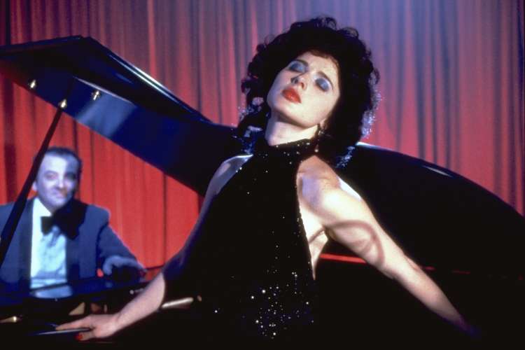 Pevka v nočnem klubu v filmu Davida Lyncha, Modri žamet (1986)